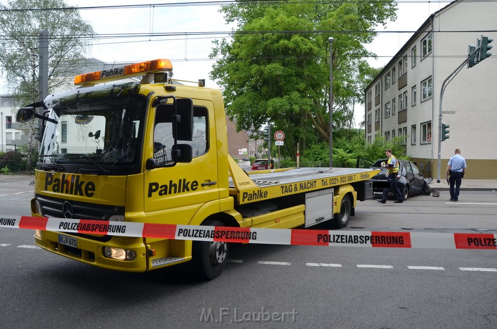 VU Pkw Planwagen Koeln Muelheim Berlinerstr Cottbuserstr P118.JPG - Miklos Laubert